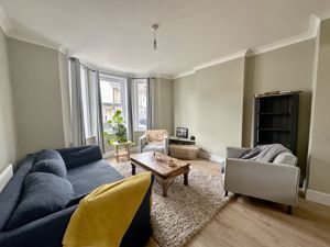 Lounge- click for photo gallery